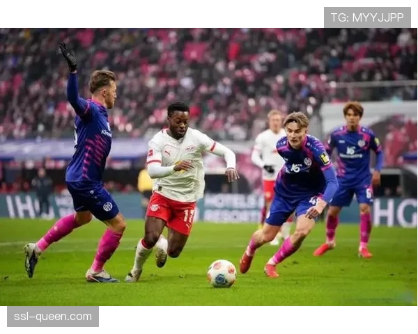 战术复盘:分析拜仁对阵莱比锡比赛中三次有威胁的定位球进攻 战术复盘:分析拜仁对阵莱比锡比赛中三次有威胁的定位球进攻